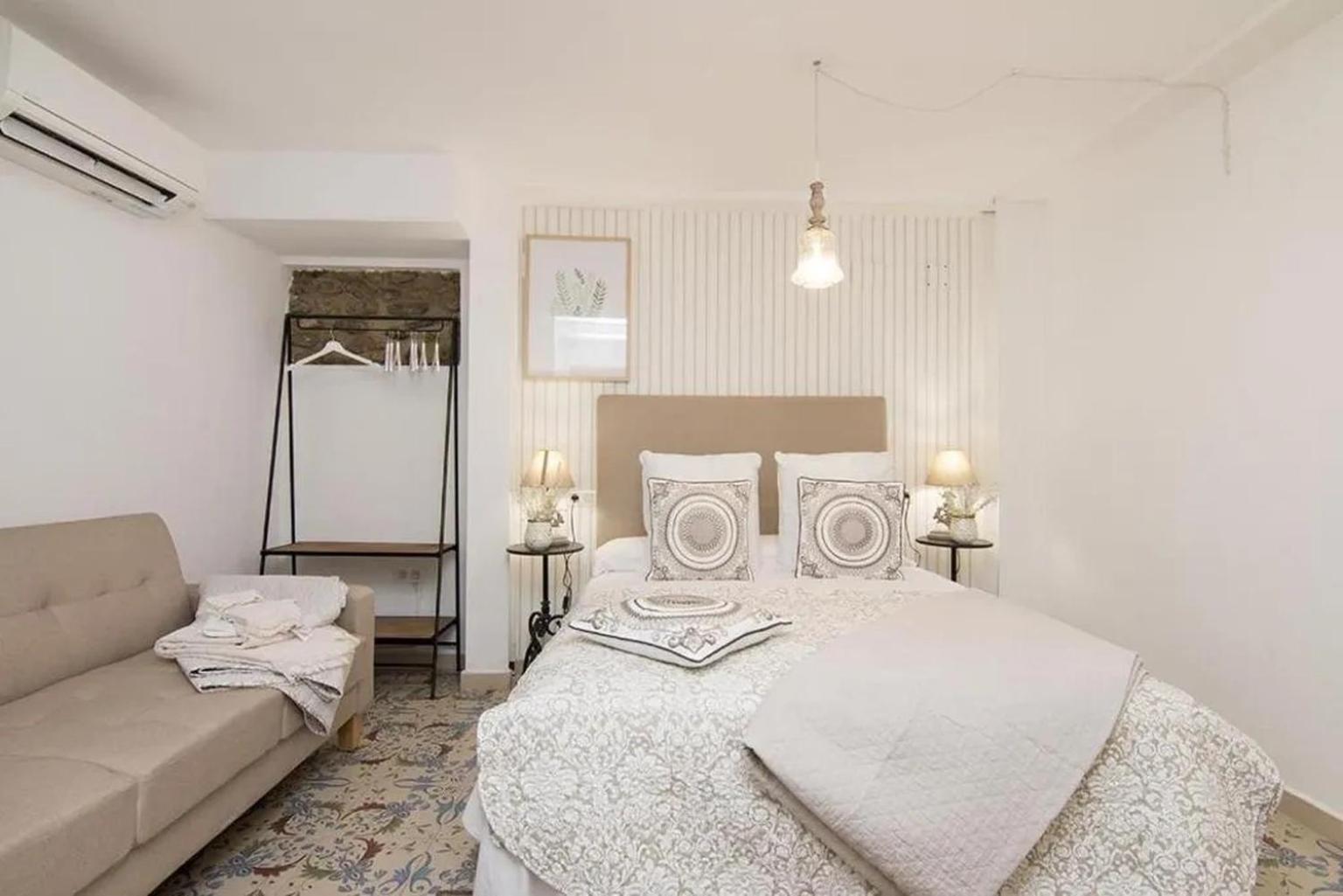 Apartamentos La Tona Puerta Elvira Centro Ciudad Гранада Экстерьер фото